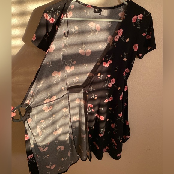 Floral Black Wrap Dress - Picture 4 of 4